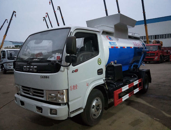 多利卡餐廚垃圾車 多利卡餐廚垃圾車